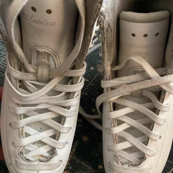 Risport Electra Light Skates size 210 - Picture 3 of 5